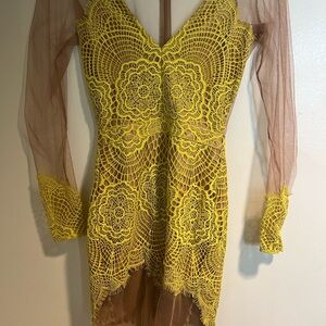 Vibrant Yellow Bodycon Lace Dress with Mesh Sleeves